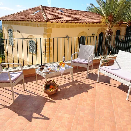 Bed and Breakfast La Lumia & 4*