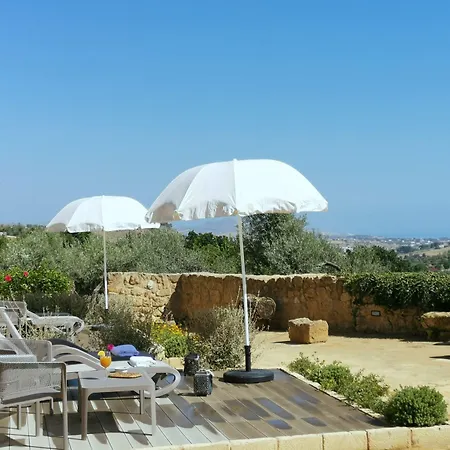 Bed and Breakfast La Lumia &