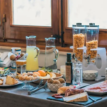 Bed and Breakfast La Lumia & 4*