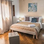 Bed & Breakfast La Lumia &