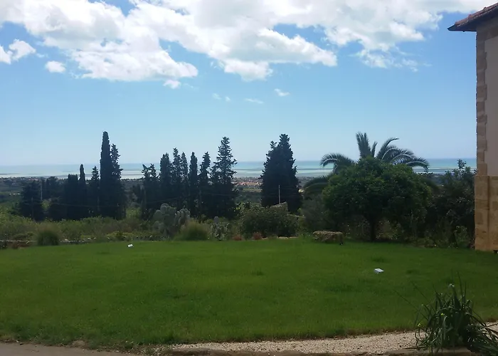 La Lumia Suites&apartments 4*